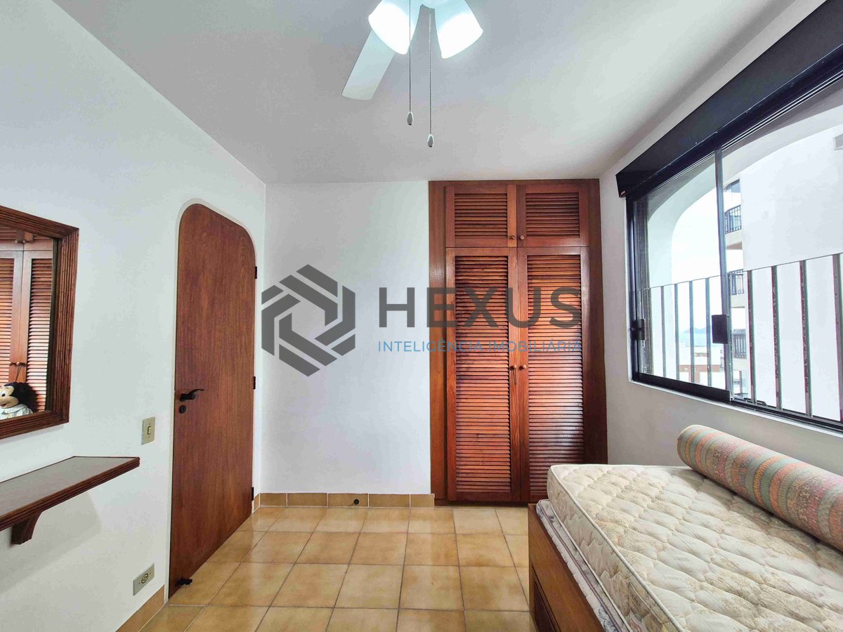 Foto 15 de Apartamento com varanda, lazer e vista mar na quadra mar da Praia das Pitangueiras, Guaruja
