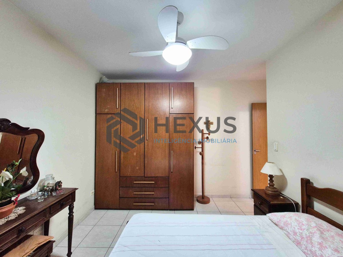 Foto 11 de Apartamento na quadra mar da Praia das Pitangueiras, Guaruja