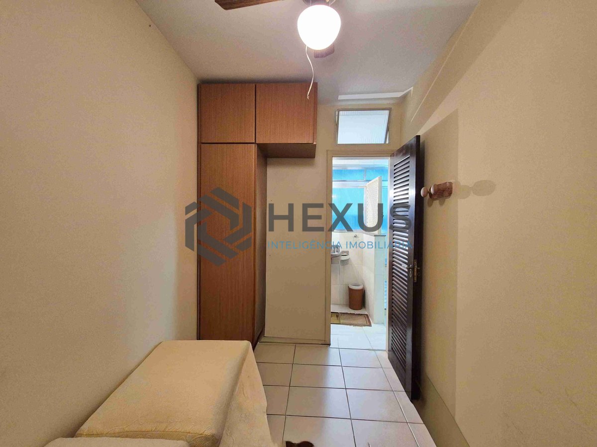 Foto 20 de Apartamento na quadra mar da Praia das Pitangueiras, Guaruja