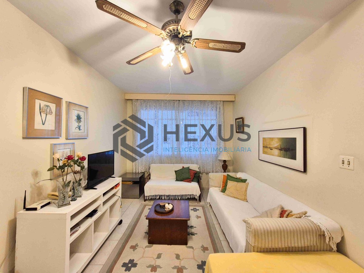 Foto 3 de Apartamento na quadra mar da Praia das Pitangueiras, Guaruja