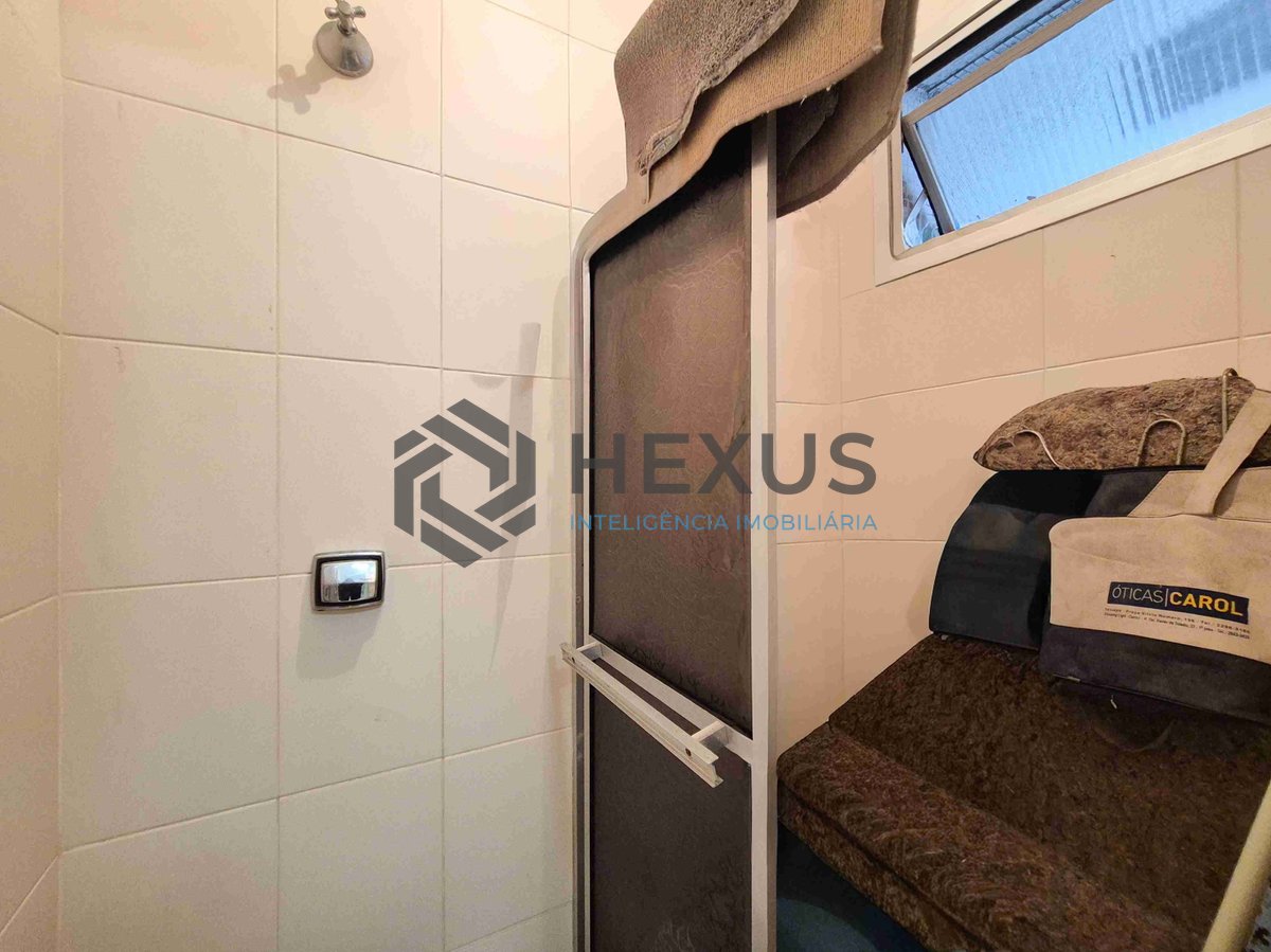 Foto 21 de Apartamento na quadra mar da Praia das Pitangueiras, Guaruja