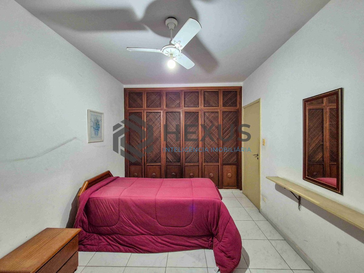 Foto 22 de Apartamento com varanda e vista mar na beira mar da Praia das Pitangueiras, Guaruja