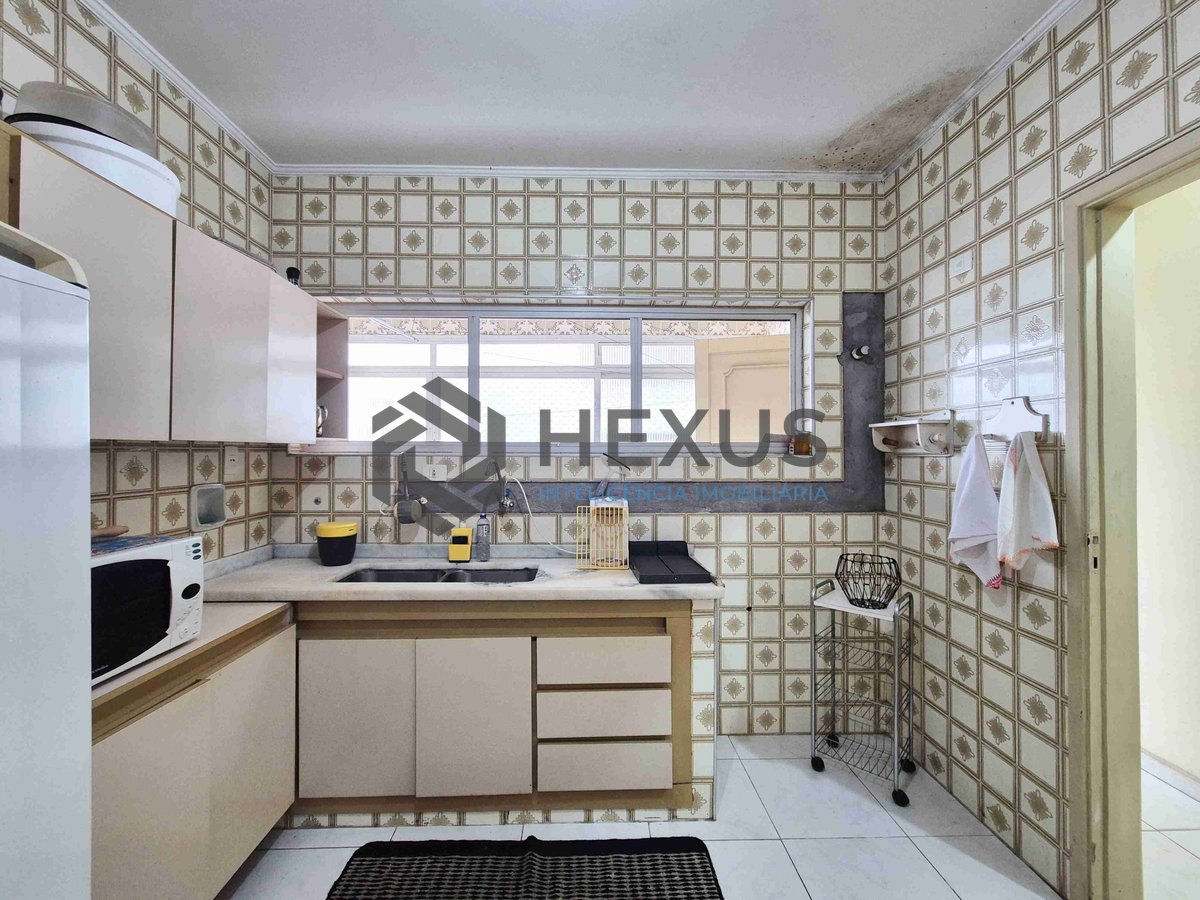 Foto 25 de Apartamento com varanda e vista mar na beira mar da Praia das Pitangueiras, Guaruja