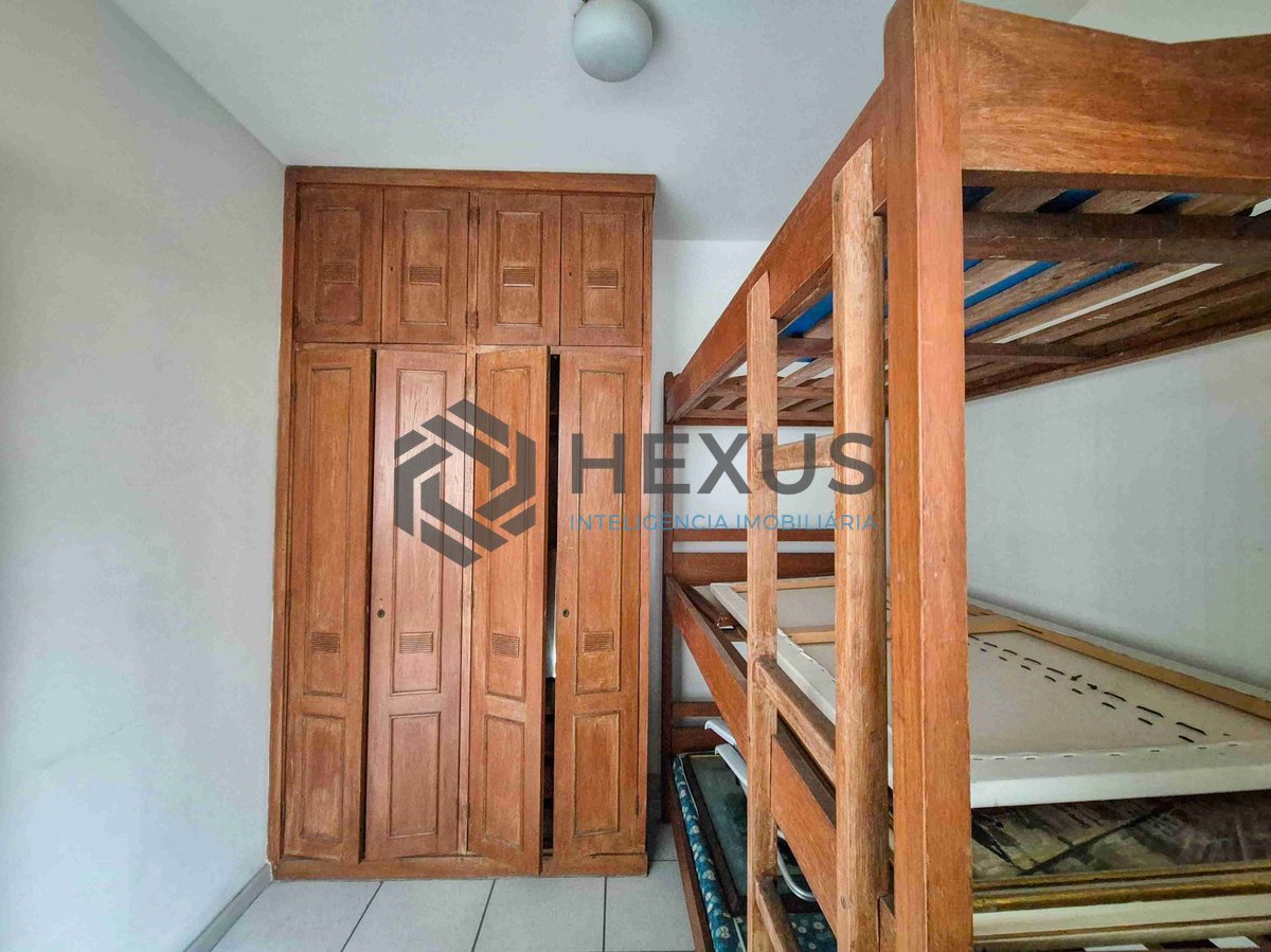 Foto 25 de Apartamento com varanda e vista mar na quadra mar da Praia das Pitangueiras, Guaruja