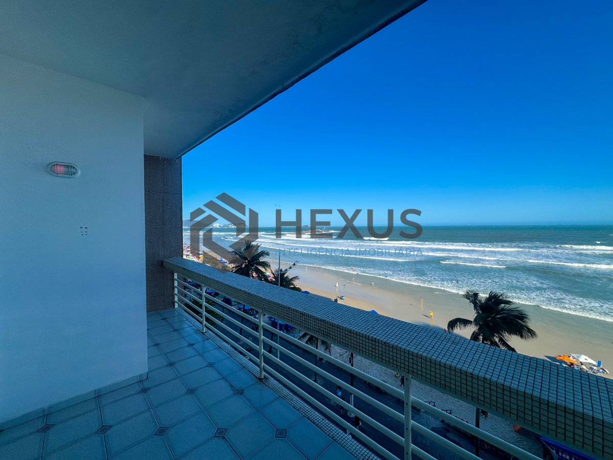 Foto 13 de Apartamento frente mar com varanda e vista mar na Praia das Pitangueiras, Guaruja