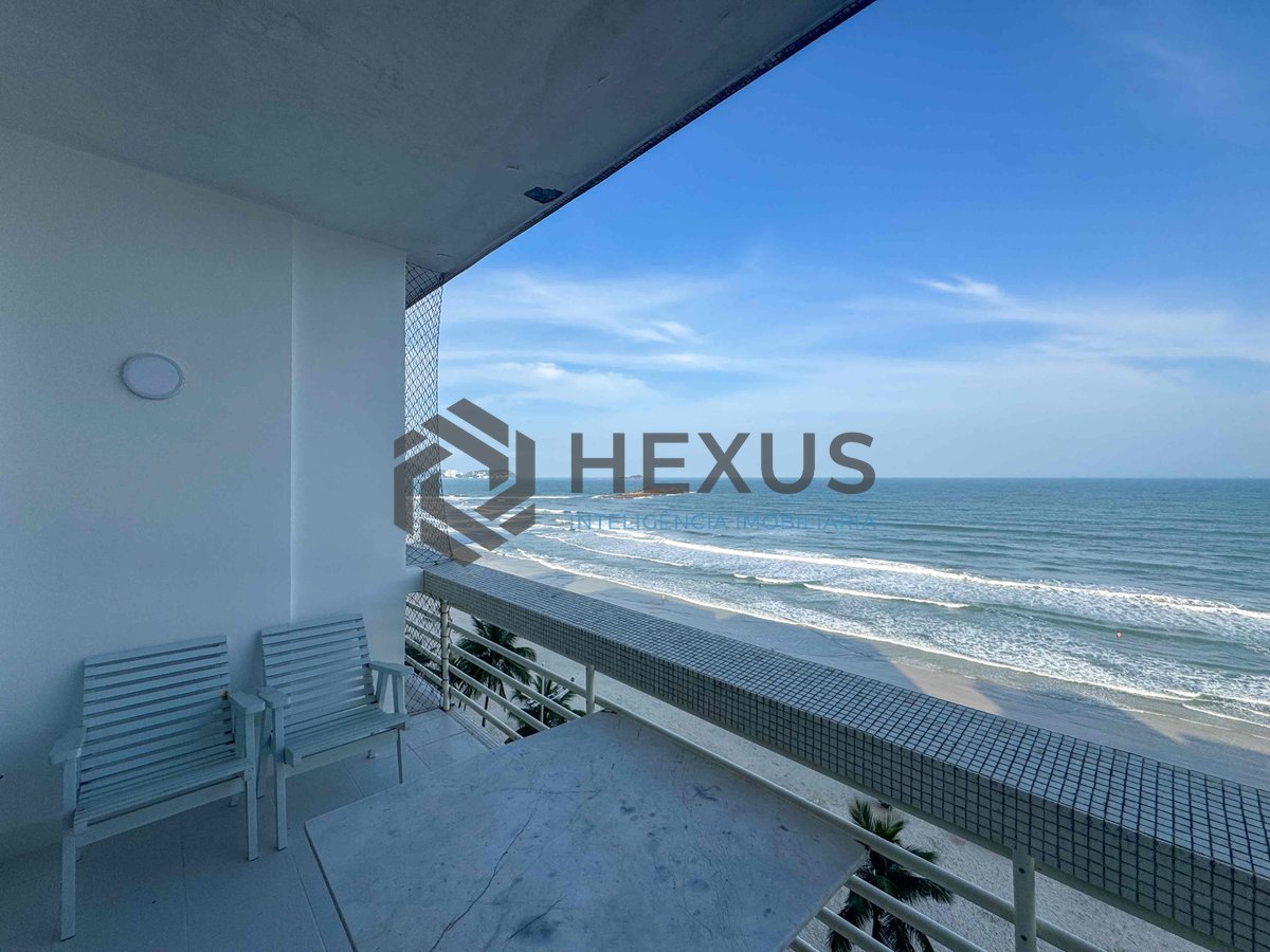 Foto 13 de Apartamento frente mar com varanda e vista mar na Praia das Pitangueiras, Guaruja