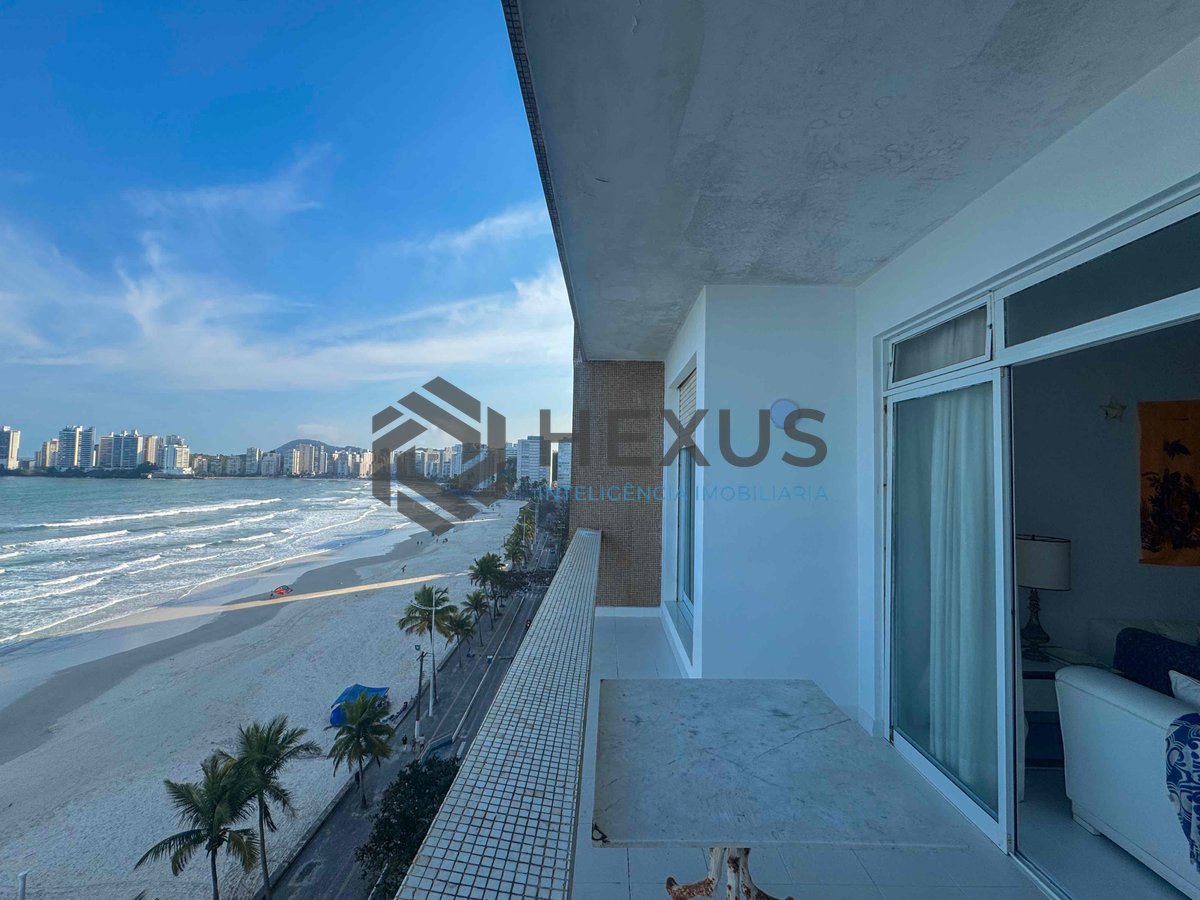 Foto 15 de Apartamento frente mar com varanda e vista mar na Praia das Pitangueiras, Guaruja
