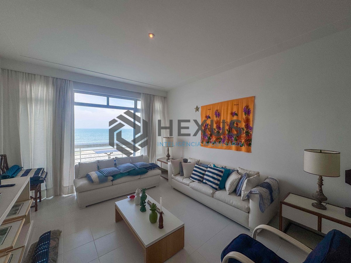 Foto 6 de Apartamento frente mar com varanda e vista mar na Praia das Pitangueiras, Guaruja