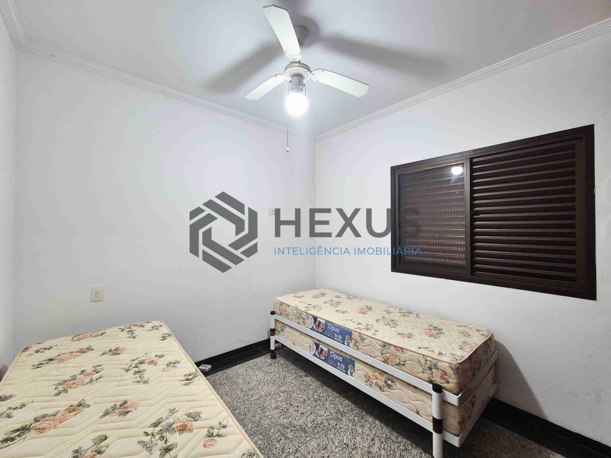 Foto 12 de Apartamento com varanda e lazer na Praia das Pitangueiras, Guaruja