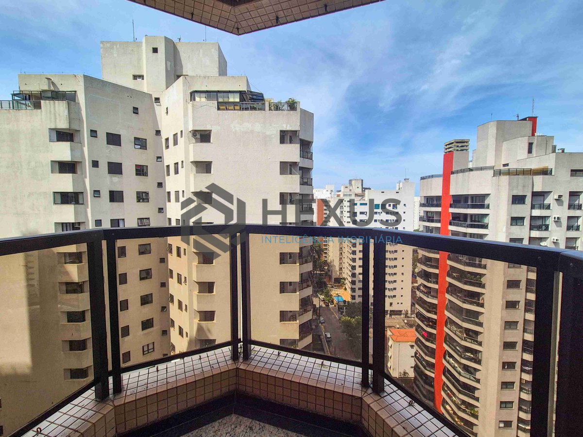 Foto 9 de Apartamento com varanda e lazer na Praia das Pitangueiras, Guaruja