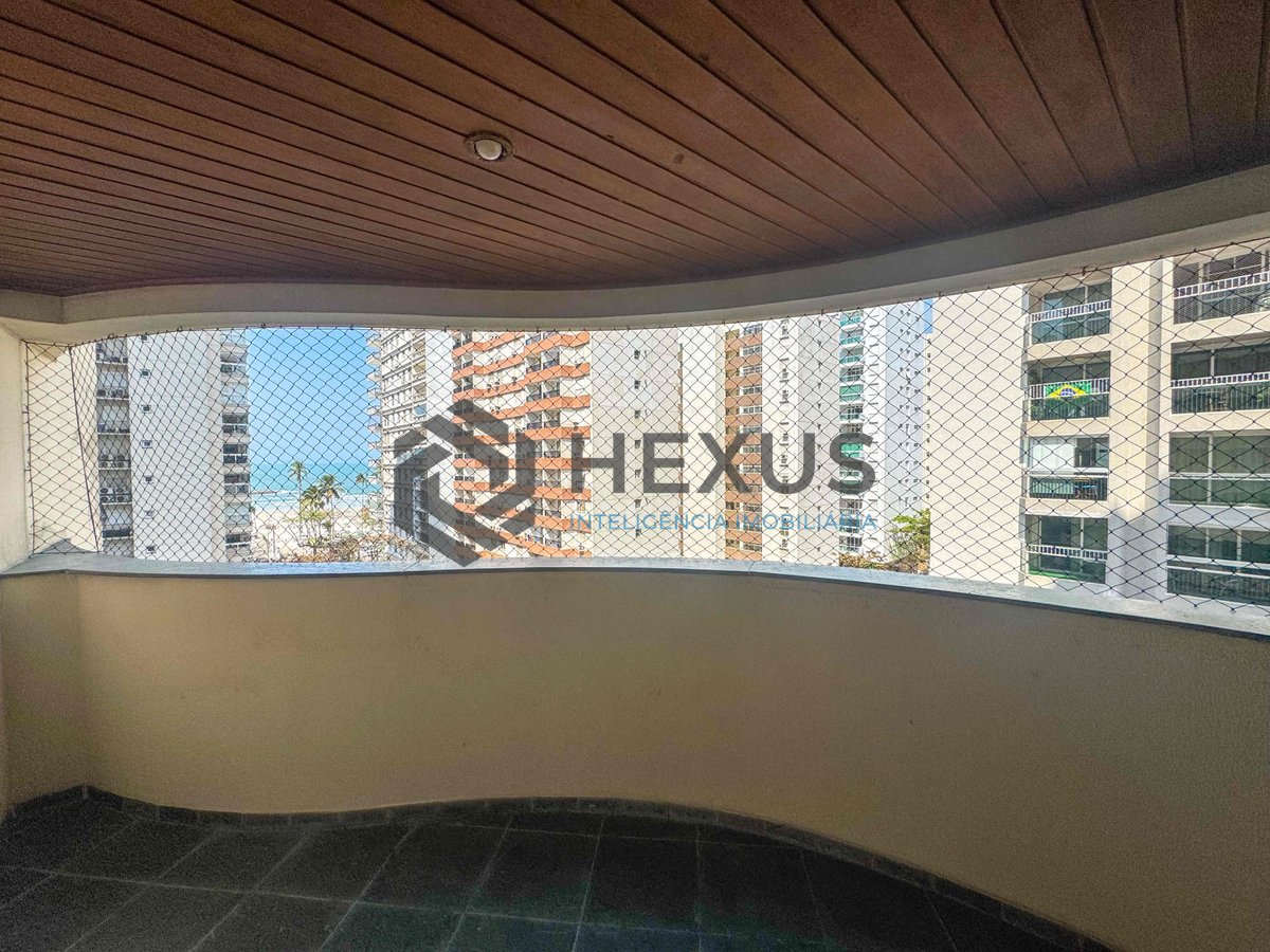 Foto 2 de Apartamento com varanda, lazer e vista mar na Praia das Pitangueiras, Guaruja