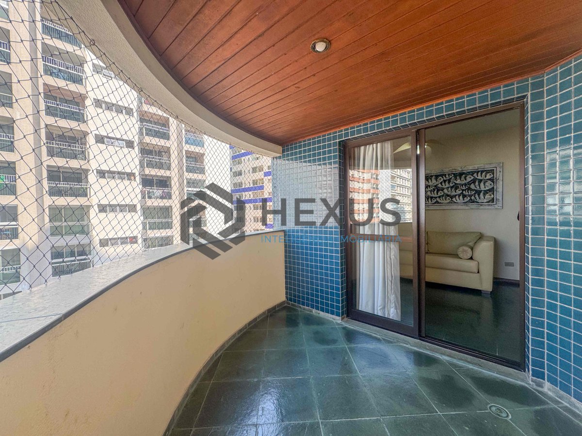 Foto 3 de Apartamento com varanda, lazer e vista mar na Praia das Pitangueiras, Guaruja
