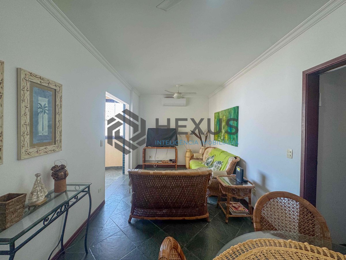 Foto 19 de Apartamento com varanda vista mar e lazer na quadra mar da Praia das Pitangueiras, Guaruja