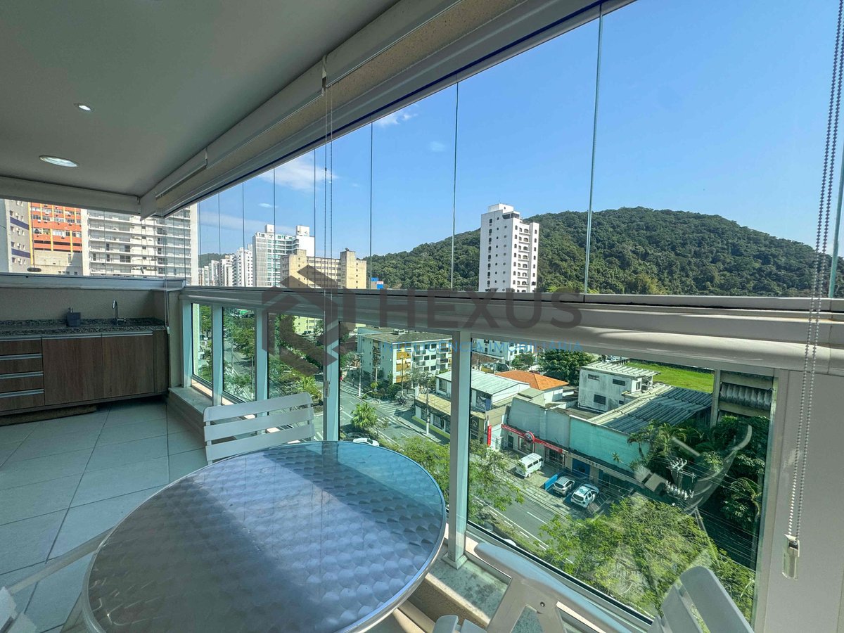 Foto 10 de Apartamento com varanda gourmet a lazer na Praia das Pitangueiras, Guaruja