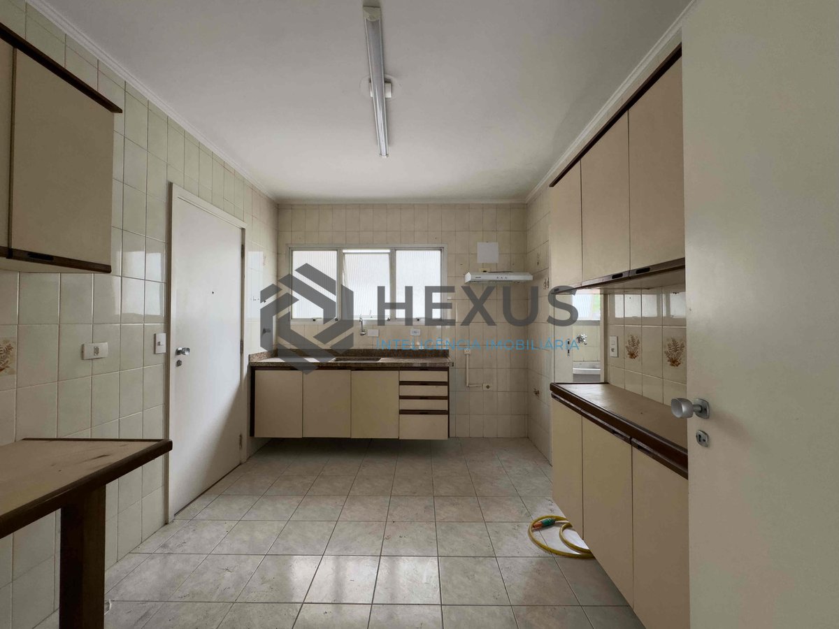 Foto 19 de Apartamento com varanda, lazer e vista mar na Praia das Pitangueiras, Guaruja
