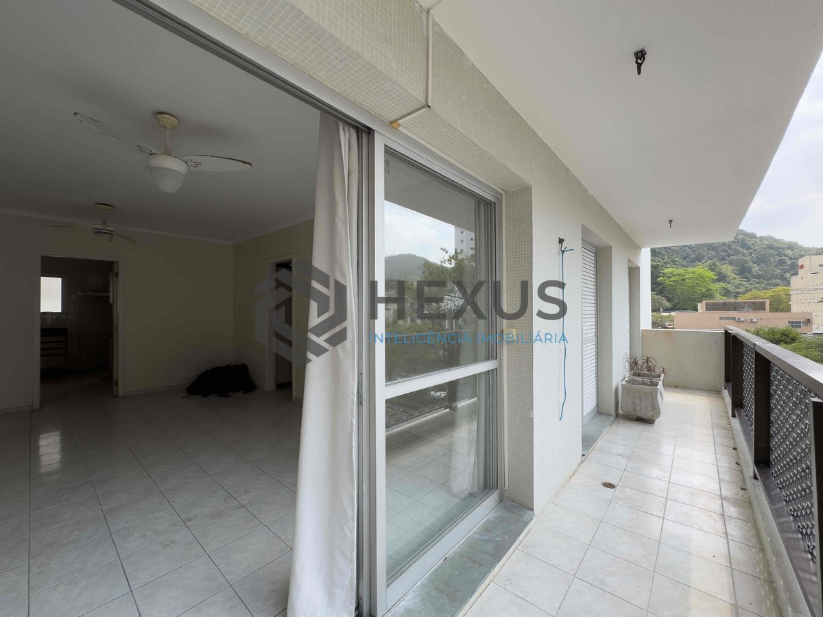 Foto 5 de Apartamento com varanda, lazer e vista mar na Praia das Pitangueiras, Guaruja