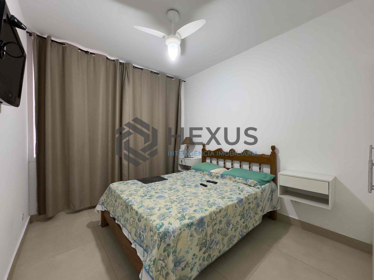 Foto 6 de Apartamento reformado e mobiliado na quadra mar da Praia das Pitangueiras, Guaruja