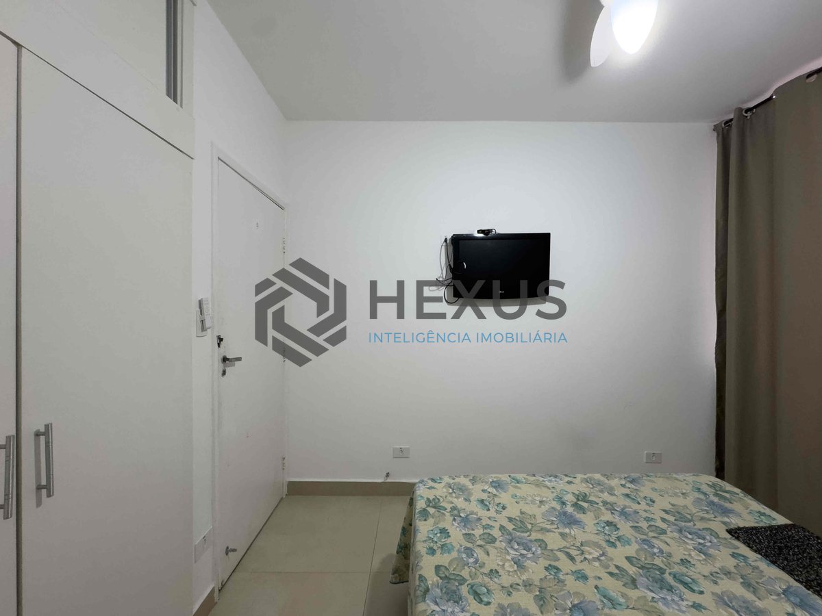 Foto 8 de Apartamento reformado e mobiliado na quadra mar da Praia das Pitangueiras, Guaruja