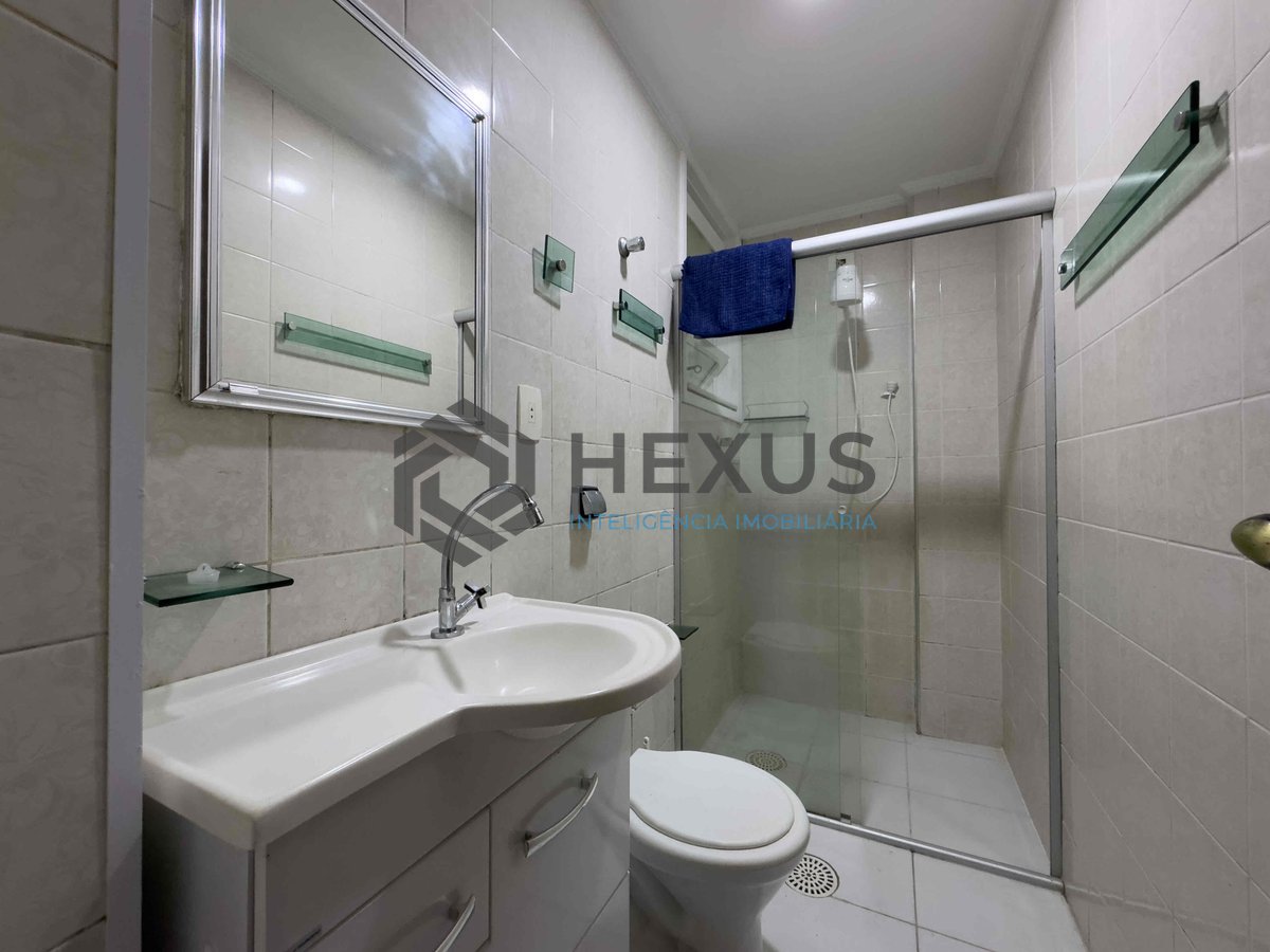 Foto 13 de Apartamento na quadra mar da Praia das Pitangueiras, Guaruja
