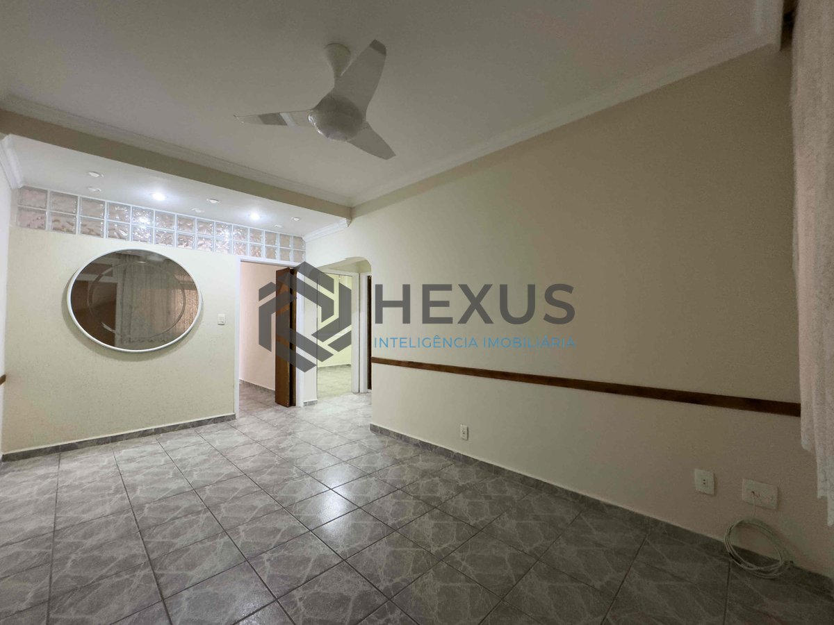 Foto 3 de Apartamento na quadra mar da Praia das Pitangueiras, Guaruja