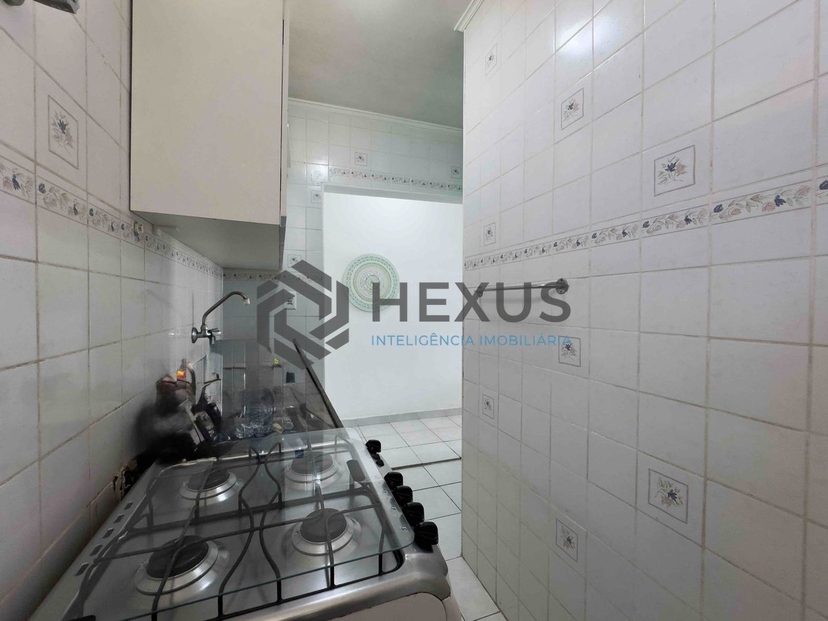 Foto 18 de Apartamento com varanda e vista mar na quadra mar da Praia das Pitangueiras, Guaruja