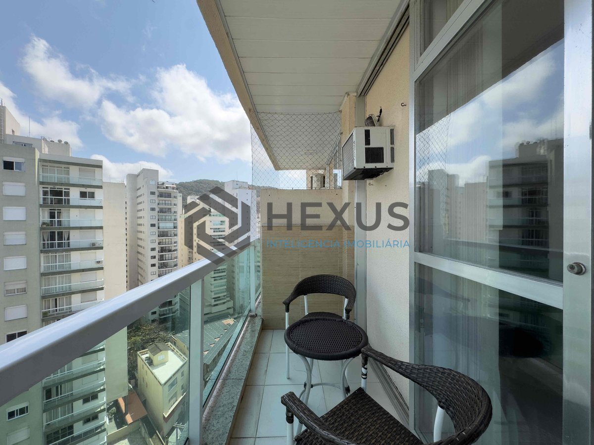 Foto 7 de Apartamento com varanda e vista mar na quadra mar da Praia das Pitangueiras, Guaruja