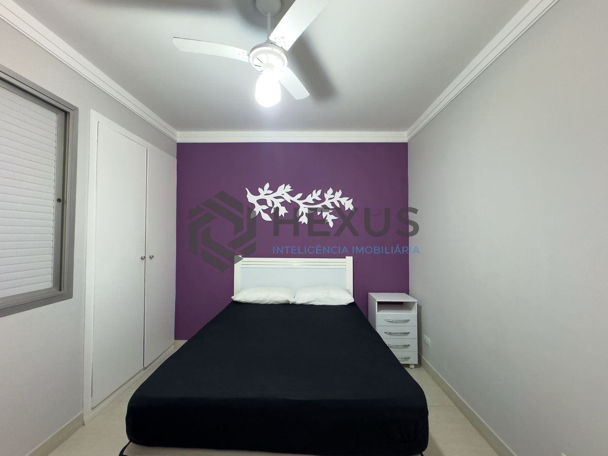 Foto 13 de Apartamento com varanda vista mar a 50m da praia na região do Centro nas Pitangueiras, Guarujá
