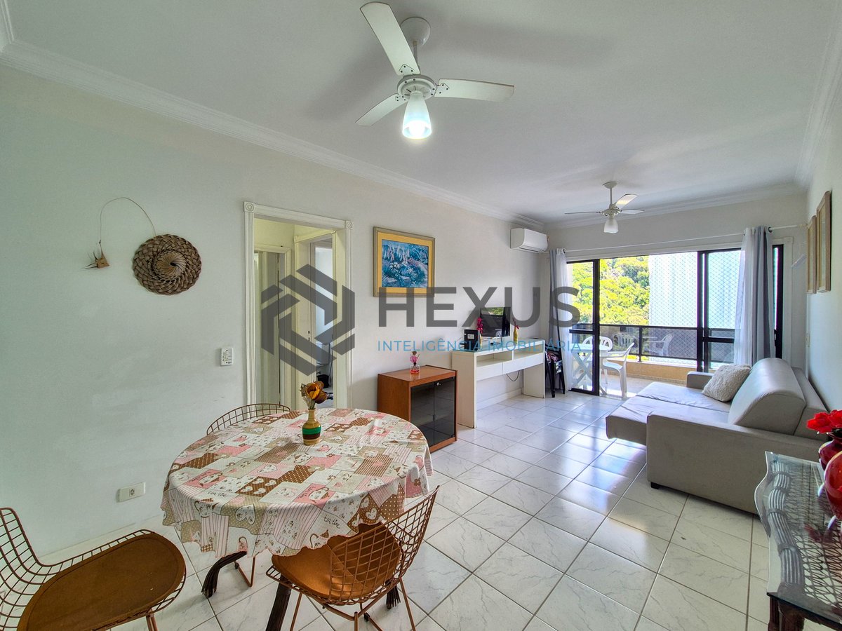 Foto 4 de Apartamento com varanda e lazer na praia das pitangueiras, guaruja.