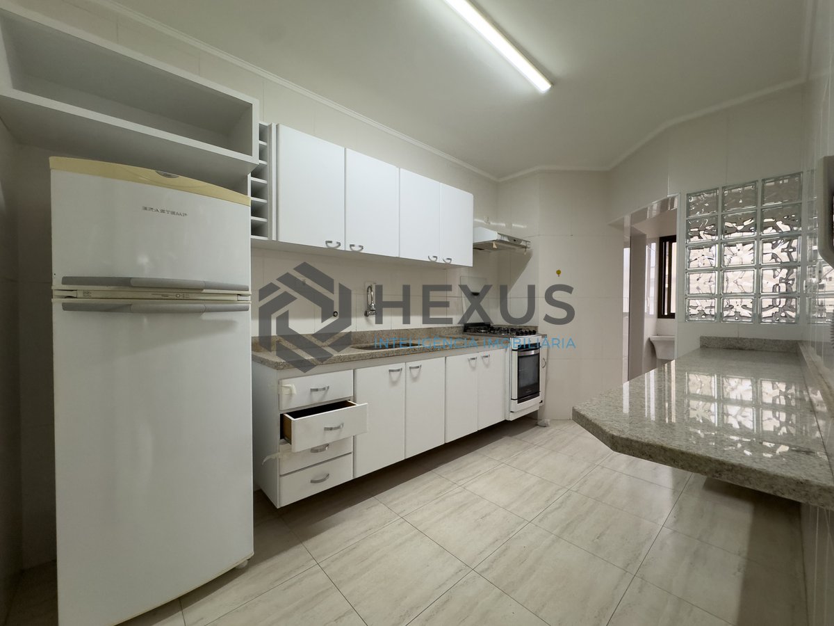 Foto 20 de Apartamento com varanda e lazer na Praia das Asturias, Guaruja