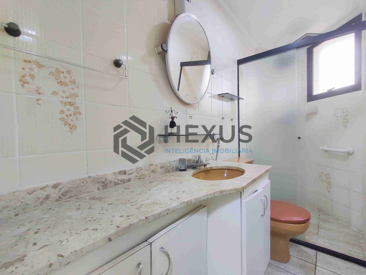 Foto 17 de Apartamento com varanda e lazer a uma quadra da Praia das Asturias, Guaruja