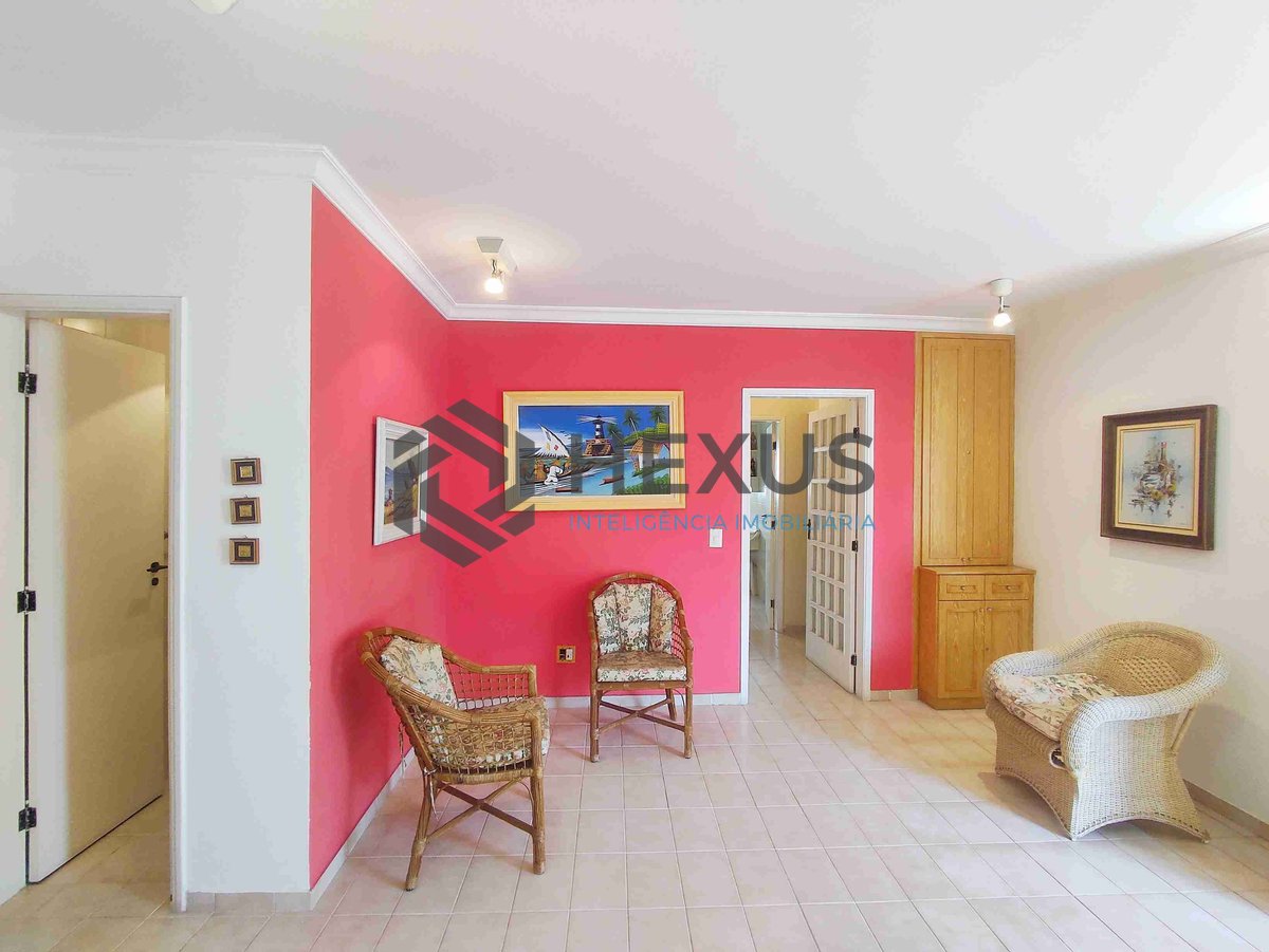 Foto 6 de Apartamento com varanda e lazer a uma quadra da Praia das Asturias, Guaruja