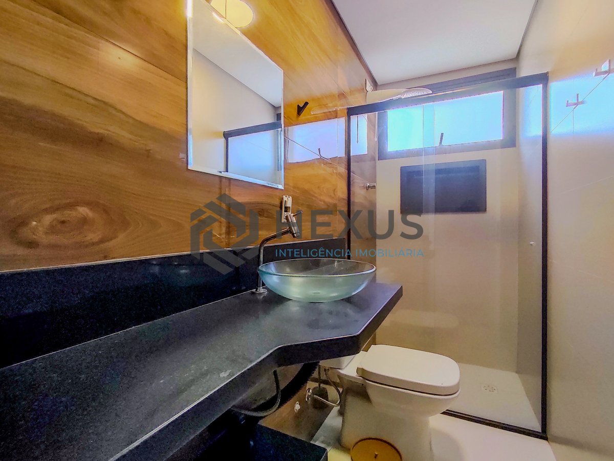 Foto 12 de Apartamento com varanda e lazer a uma quadra da Praia das Asturias, Guaruja
