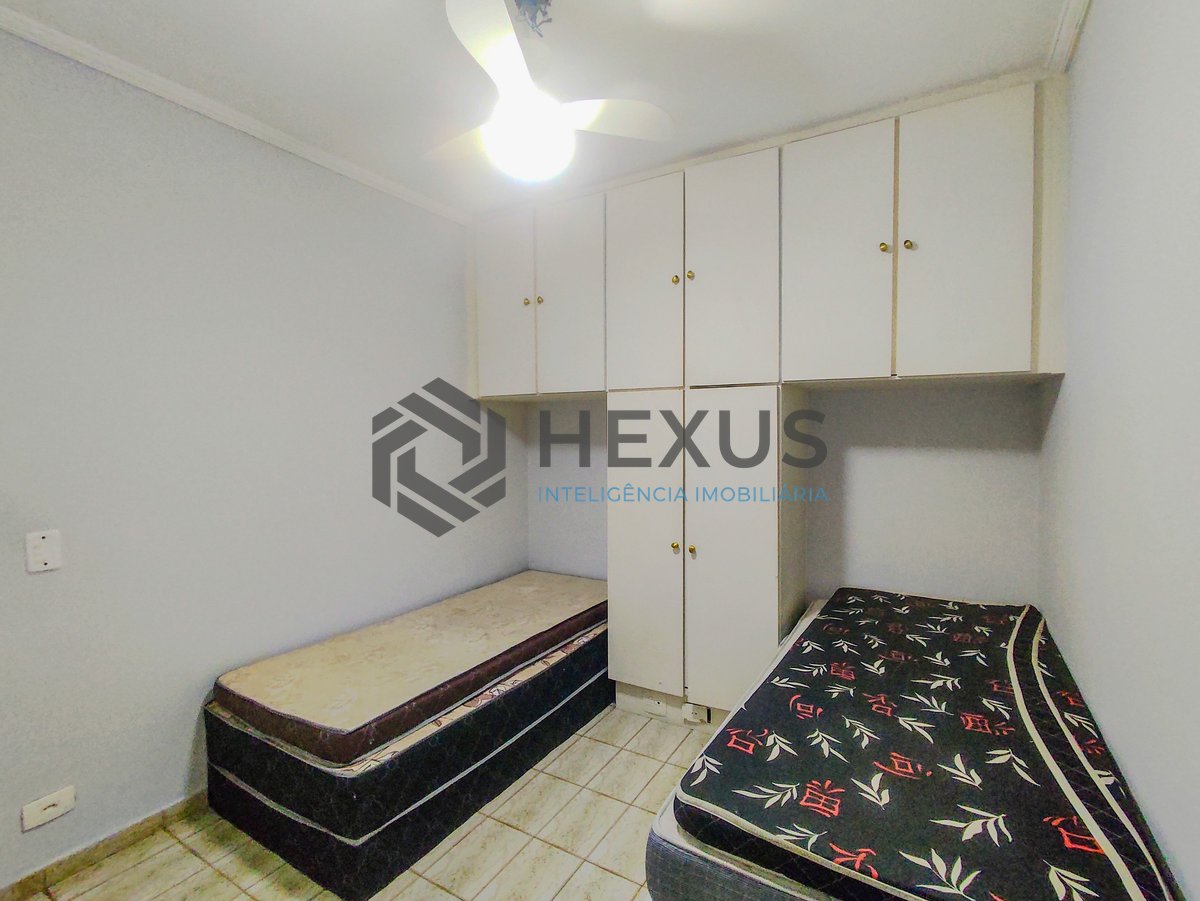 Foto 14 de Apartamento com varanda e lazer a uma quadra da Praia das Asturias, Guaruja
