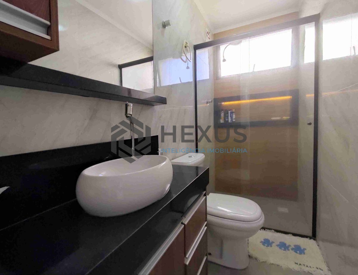 Foto 19 de Apartamento com varanda e lazer a uma quadra da Praia das Asturias, Guaruja
