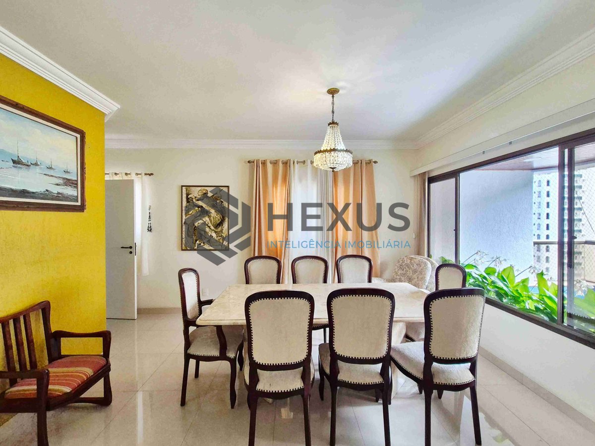 Foto 9 de Apartamento reformado com piscina e churrasqueira na varanda na Praia das Pitangueiras, Guaruja