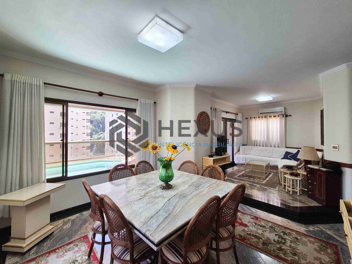 Foto 11 de Apartamento reformado com piscina e churrasqueira na varanda na Praia das Pitangueiras, Guaruja
