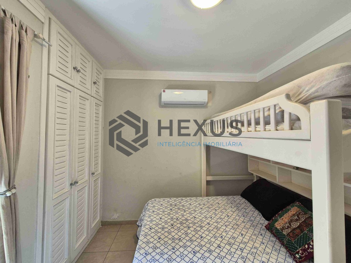 Foto 13 de Apartamento com varanda e lazer na Praia das Pitangueiras, Guaruja