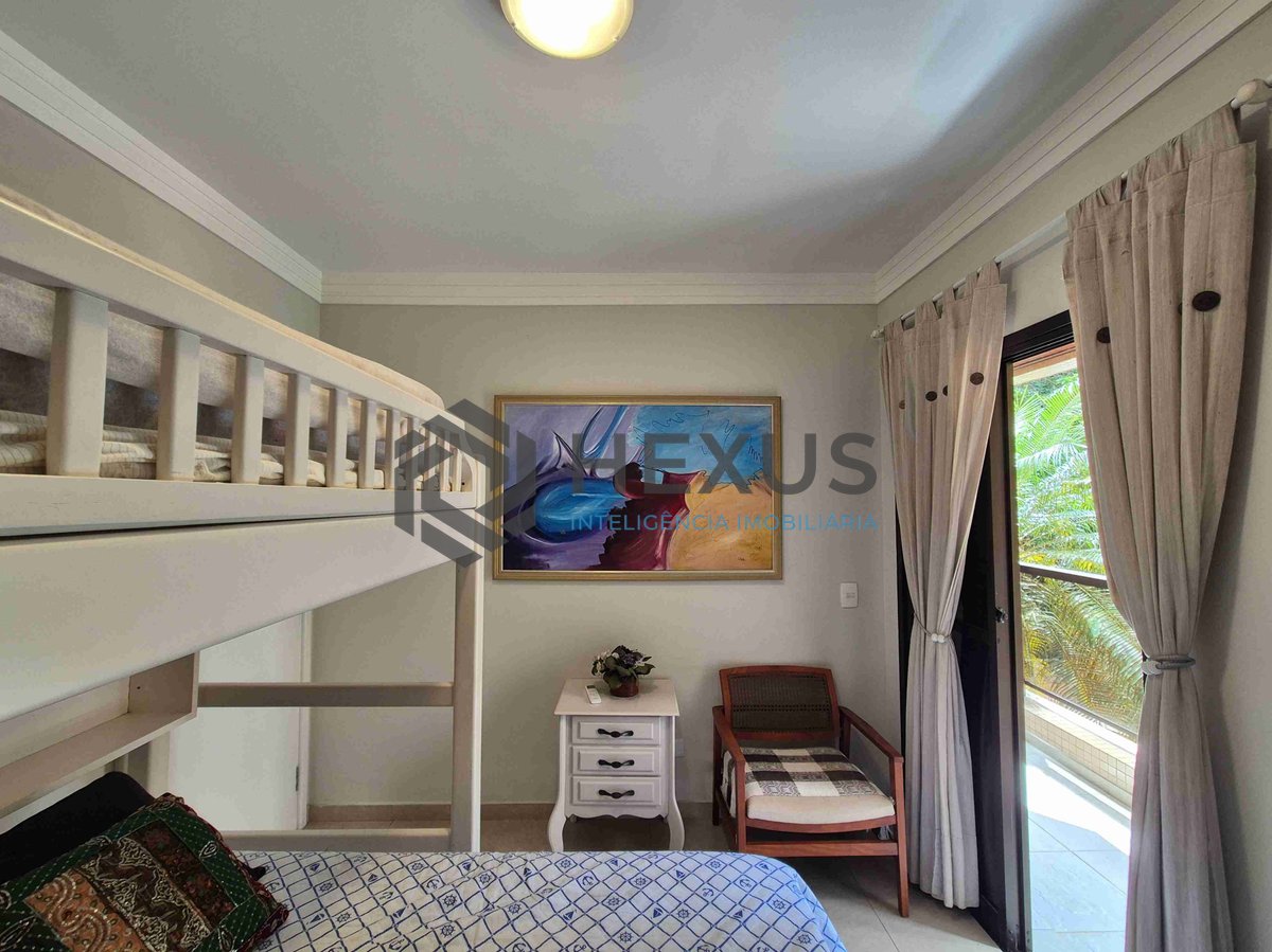 Foto 14 de Apartamento com varanda e lazer na Praia das Pitangueiras, Guaruja