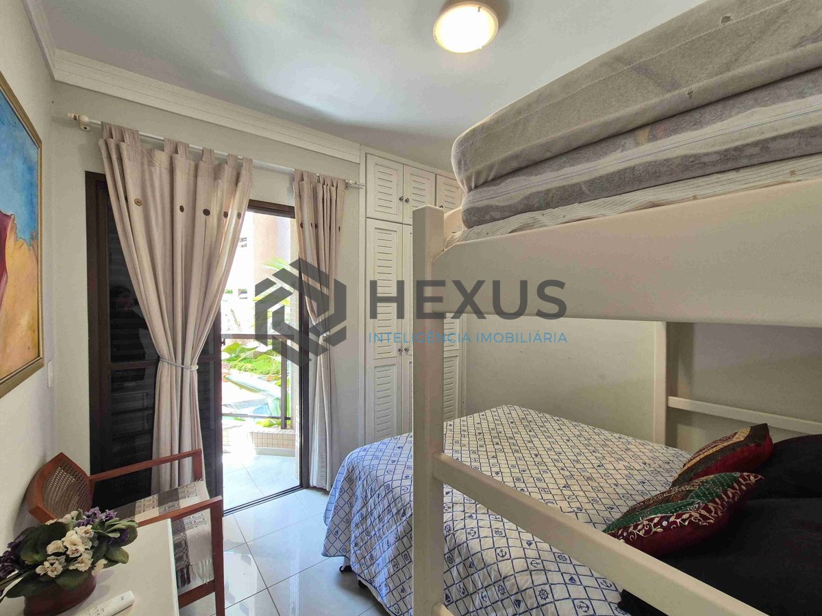 Foto 15 de Apartamento com varanda e lazer na Praia das Pitangueiras, Guaruja