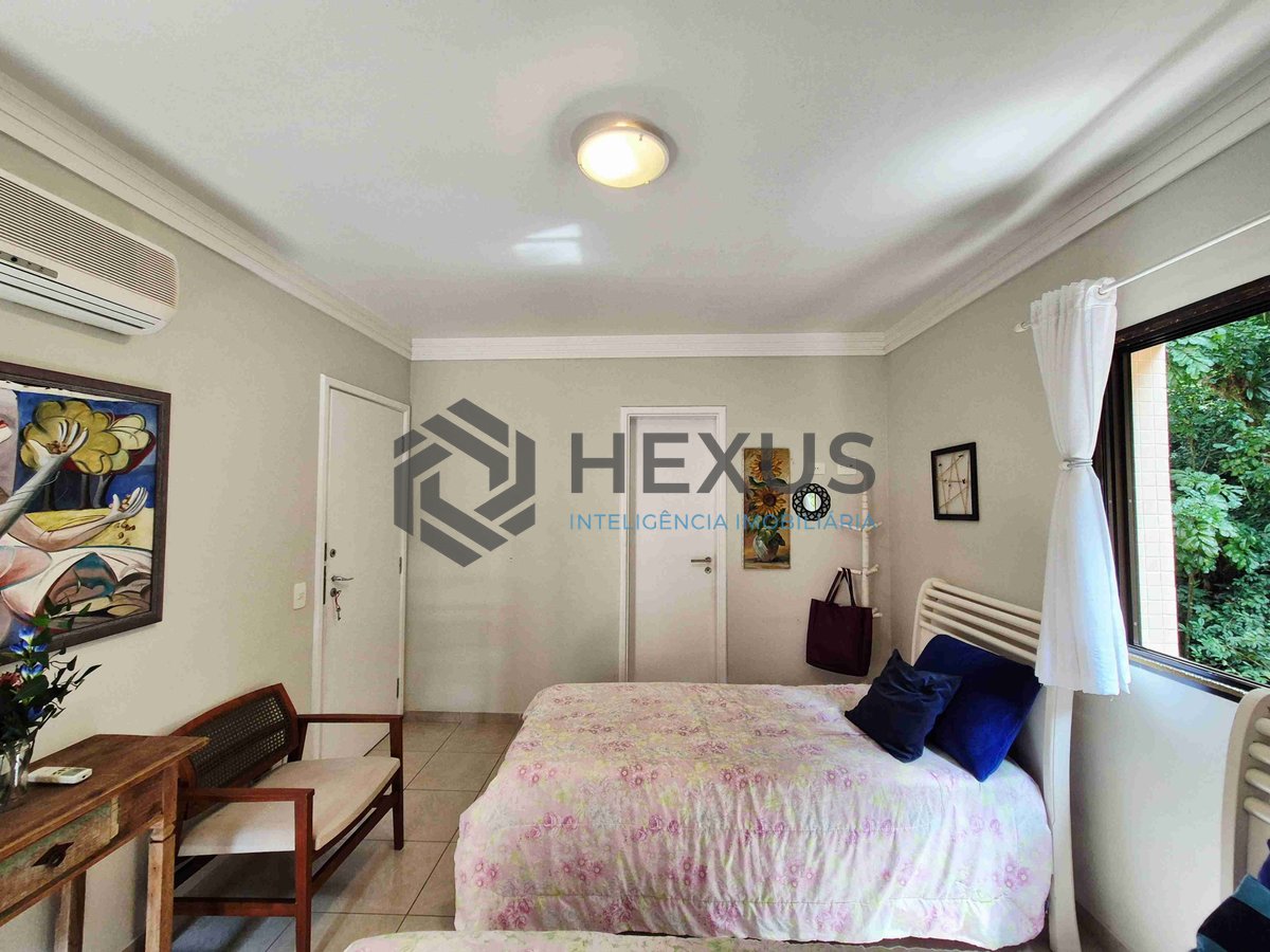 Foto 21 de Apartamento com varanda e lazer na Praia das Pitangueiras, Guaruja