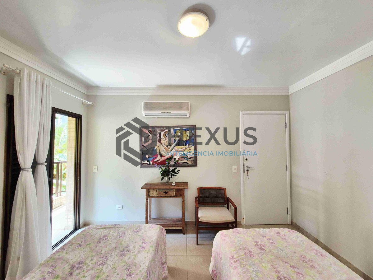 Foto 22 de Apartamento com varanda e lazer na Praia das Pitangueiras, Guaruja