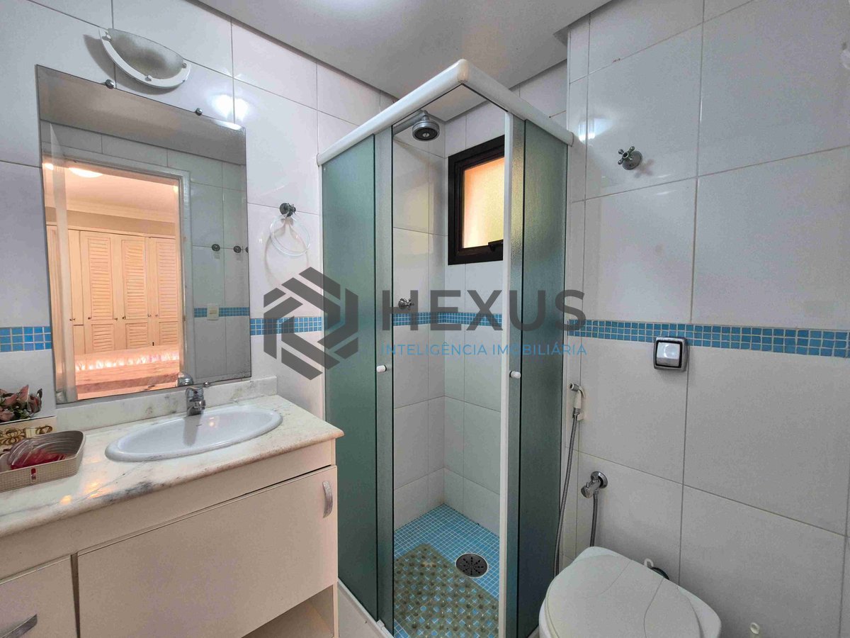 Foto 24 de Apartamento com varanda e lazer na Praia das Pitangueiras, Guaruja