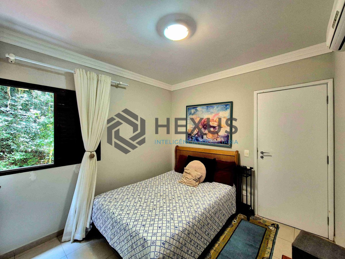 Foto 28 de Apartamento com varanda e lazer na Praia das Pitangueiras, Guaruja