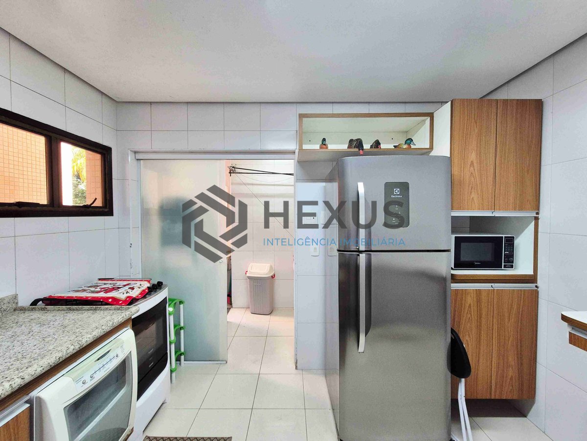 Foto 34 de Apartamento com varanda e lazer na Praia das Pitangueiras, Guaruja