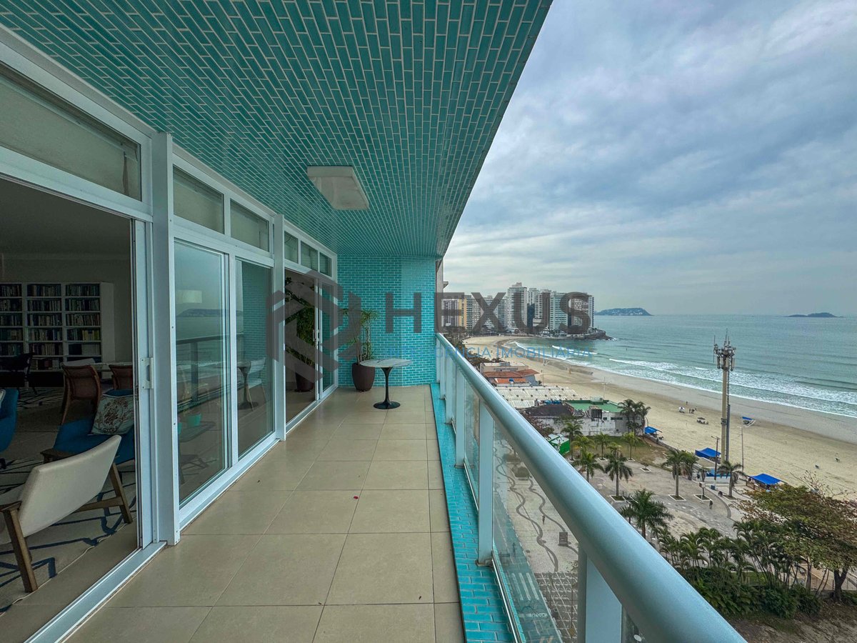 Foto 2 de Apartamento frente mar reformado com varanda vista mar na Praia das Pitangueiras, Guaruja