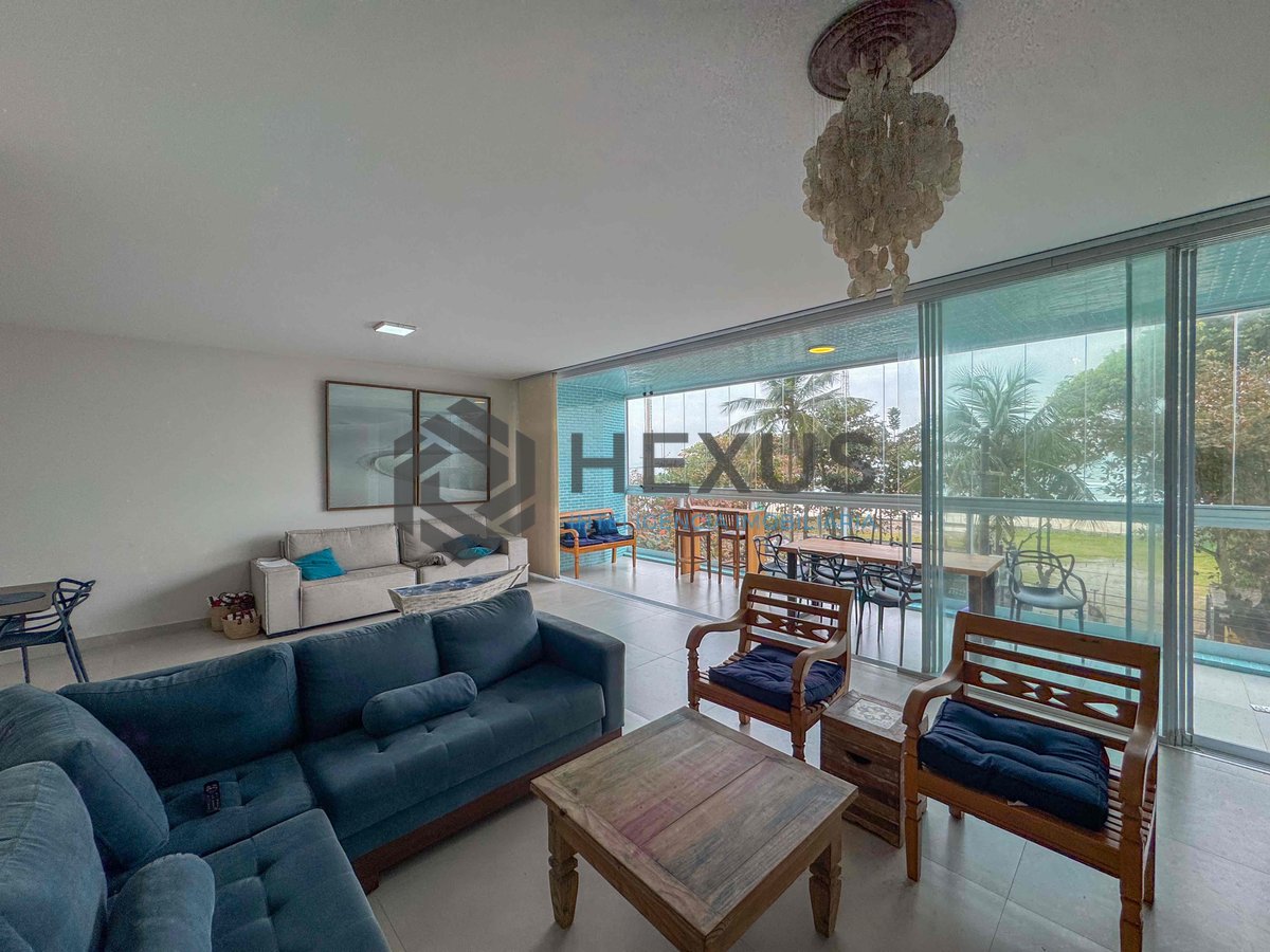 Foto 11 de Apartamento frente mar com varanda na Praia das Pitangueiras, Guaruja