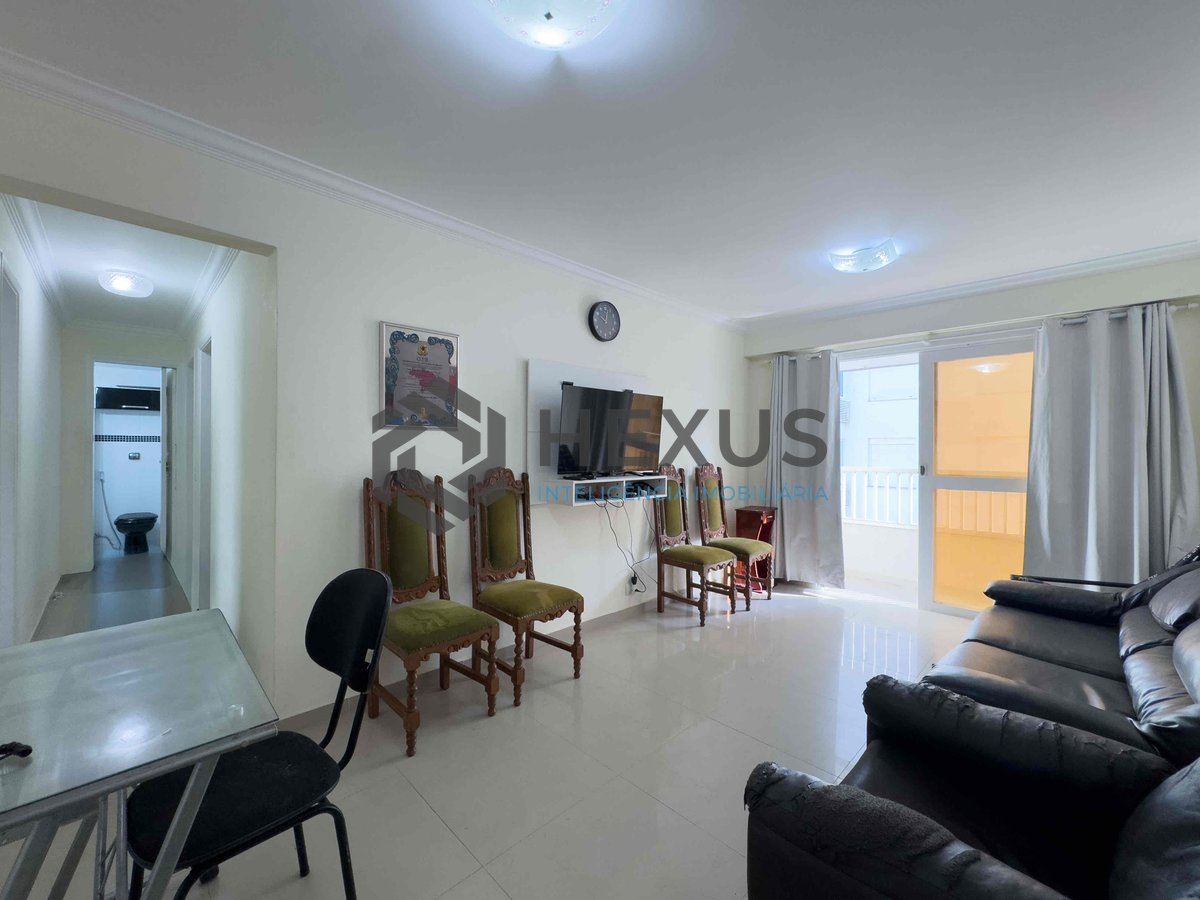 Foto 4 de Apartamento com varanda e vista mar na quadra mar da Praia das Pitangueiras, Guaruja