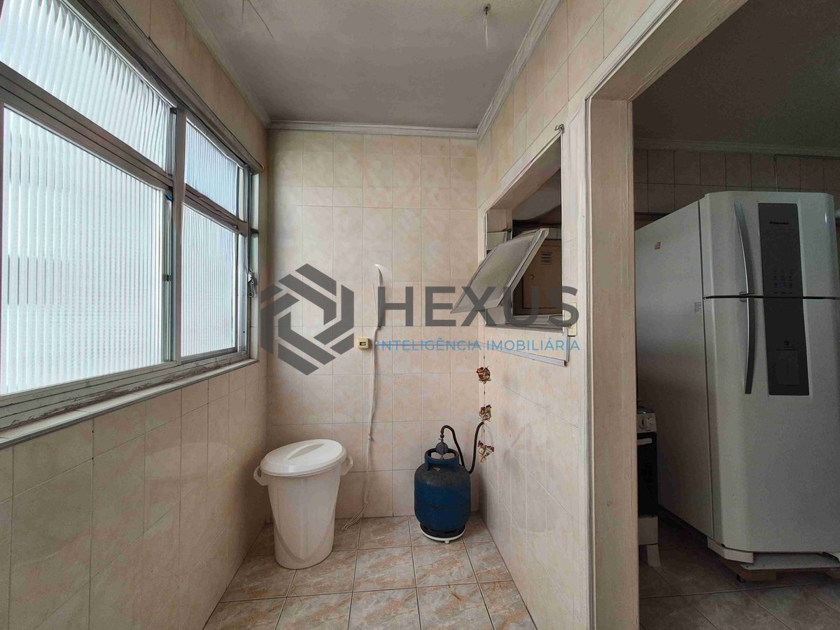 Foto 23 de Apartamento na quadra mar da Praia das Pitangueiras, Guaruja