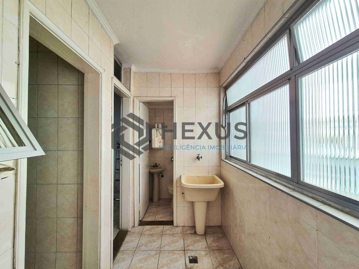 Foto 24 de Apartamento na quadra mar da Praia das Pitangueiras, Guaruja