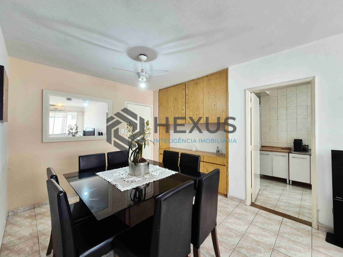 Foto 4 de Apartamento na quadra mar da Praia das Pitangueiras, Guaruja